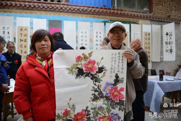 山西臨猗：叔侄倆舉辦的書法藝術個人家庭展在農家小院隆重開幕