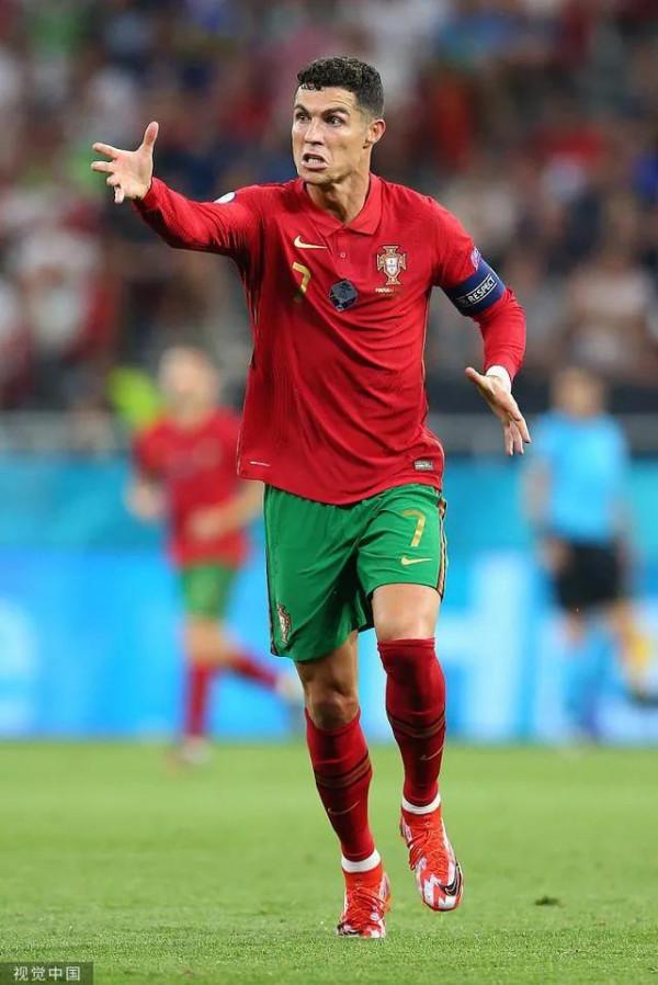 當死亡之組不死亡,小組第三也能出線,C羅的地位就註定不如梅西 當死亡之組不死亡,小組第三也能出線,C羅的地位就註定不如梅西