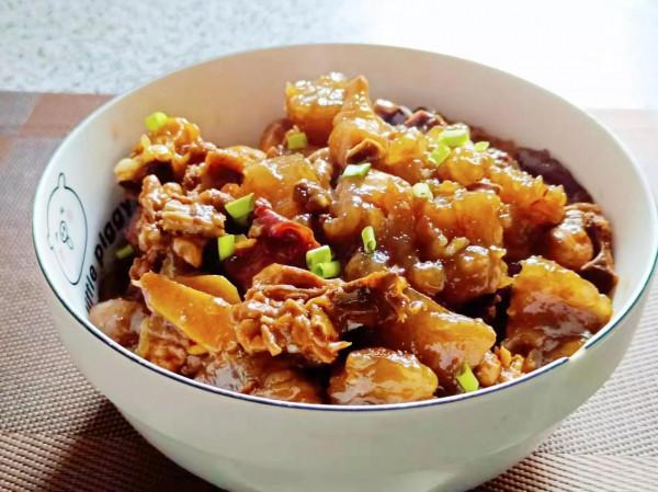 同事來玩,我做了8道菜招待,老闆說:“這讓我怎麼減肥呢?” 同事來玩,我做了8道菜招待,老闆說:“這讓我怎麼減肥呢?”