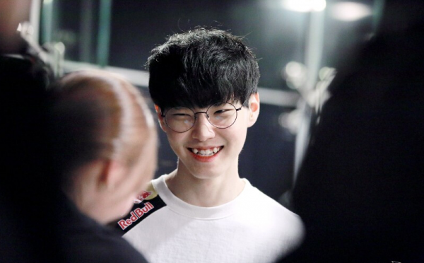 GEN.G新陣容堪稱“LPL友人”?五人加起來29個亞軍,堪稱全亞班 GEN.G新陣容堪稱“LPL友人”?五人加起來29個亞軍,堪稱全亞班