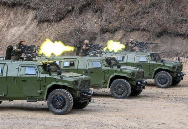 一把槍就能報銷一車美軍？美國陸軍欲淘汰悍馬，新車卻各種出毛病