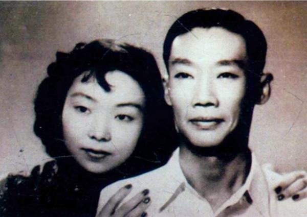 京劇青衣謝虹雯，一嫁英年早逝楊寶森，44歲二嫁張君秋相伴終生