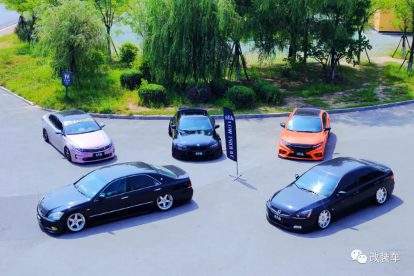 遼寧車友的寶馬E92逆向改裝，先選寬體後挑車你學到了嗎？