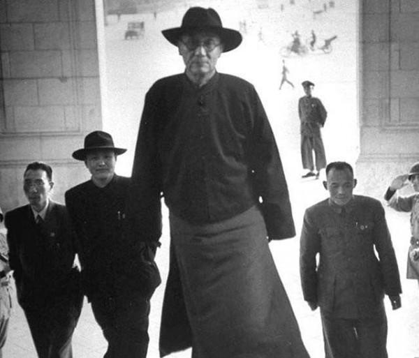 閻錫山晚年生活：被蔣介石軟禁，妻妾和他分居，死前留下7句遺言