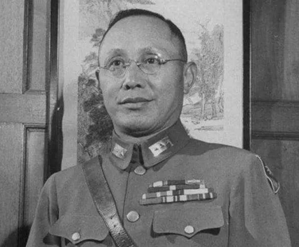 1949年，蔣介石正在別墅午睡，侍衛長推門而入：共軍衝破長江防線