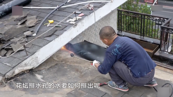 南二環130㎡頂複式,買來閒置三年,如今花53萬改造6室1廳再入住 南二環130㎡頂複式,買來閒置三年,如今花53萬改造6室1廳再入住