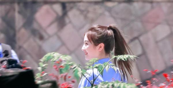 李蘭迪《山河表裡》路透曝光,穿學生裝太青春了,生圖讓人好心動 李蘭迪《山河表裡》路透曝光,穿學生裝太青春了,生圖讓人好心動