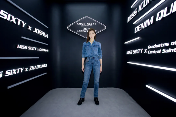 再冷也要穿牛仔褲？進來學江疏影的穿搭秘籍