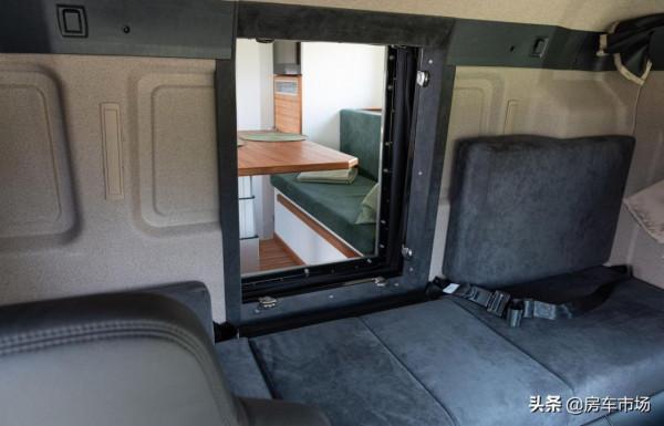 曼卡MAN 6X6重灌越野房車，千萬級玩家帶摩托隨意撒歡