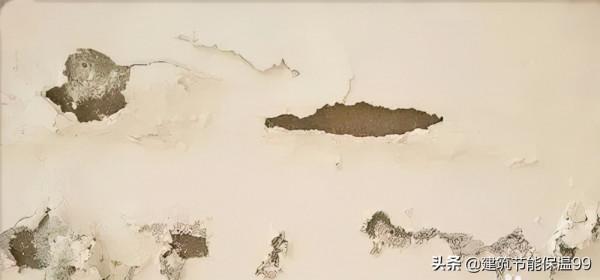 牆體1米以下都返鹼脫皮,為什麼?如何處理? 牆體1米以下都返鹼脫皮,為什麼?如何處理?