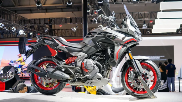 前衛科幻的公升級運動巡航RA9、RX850、RE5等賽科龍摩博會下餃子 前衛科幻的公升級運動巡航RA9、RX850、RE5等賽科龍摩博會下餃子