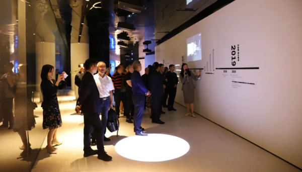 江蘇省裝協建築智慧化分會2021年會長工作會議在達實大廈召開 江蘇省裝協建築智慧化分會2021年會長工作會議在達實大廈召開