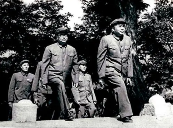 53年李克農建議，分開簽署停戰朝鮮協定，彭德懷：有這個必要嗎？