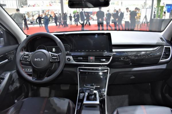 都是韓系小型SUV,KX3傲跑和ix25怎麼選? 都是韓系小型SUV,KX3傲跑和ix25怎麼選?