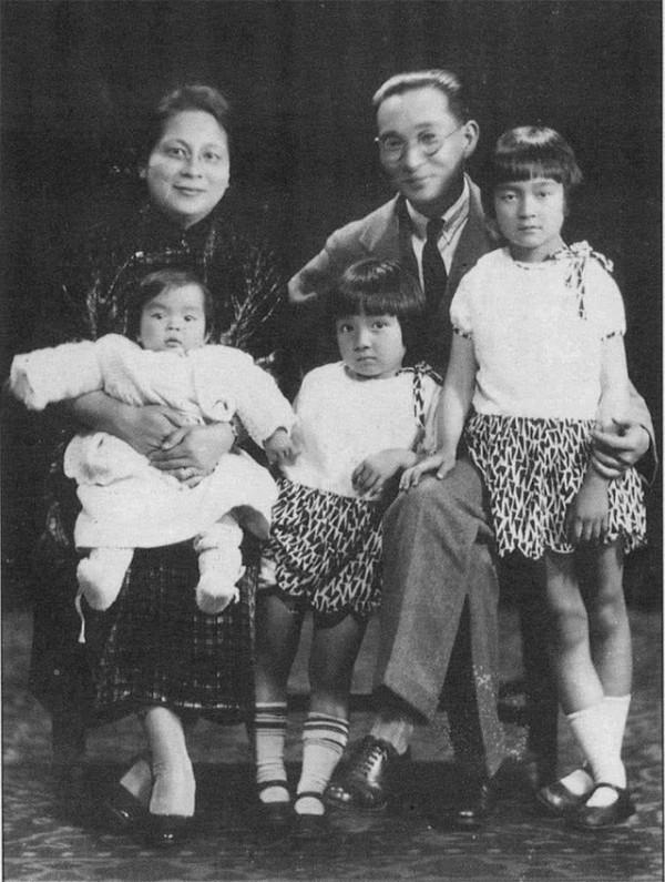 林語堂戀上富家女,遭其父親嫌棄,無奈娶女友的鄰居,遇一生真愛 林語堂戀上富家女,遭其父親嫌棄,無奈娶女友的鄰居,遇一生真愛