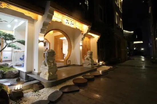 度假天花板，一房一私湯|都江堰冬季私湯溫泉民宿溫暖你心！