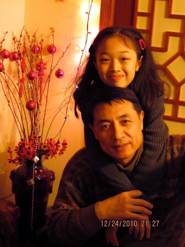 《前行者》主演吳曉東：紅樓劇組結緣，與初戀妻子愛一生