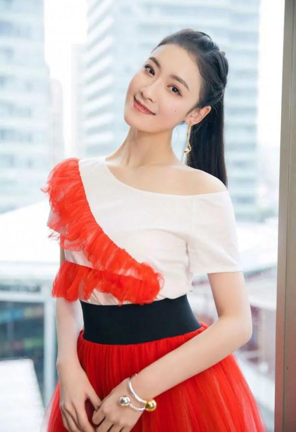 楊祺如，年輕演員