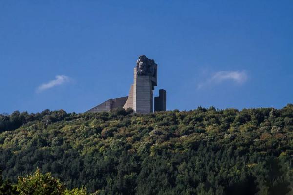 Brutalism / 蘇聯時期粗野主義建築（上）