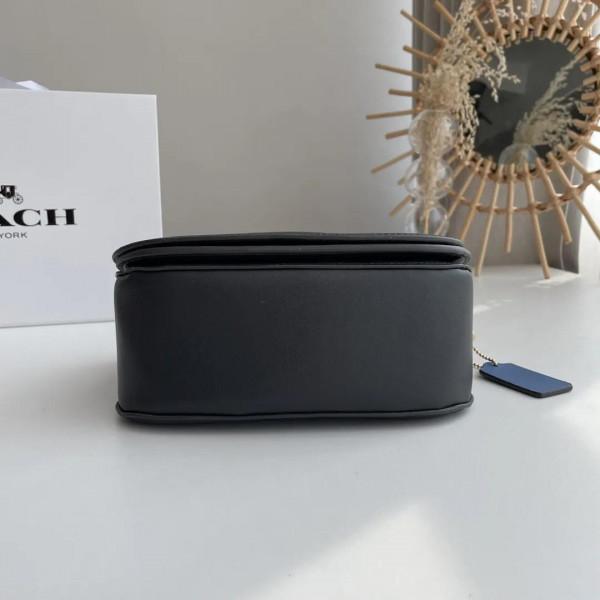 今夏大熱的馬鞍包型,百搭不重樣哦 今夏大熱的馬鞍包型,百搭不重樣哦