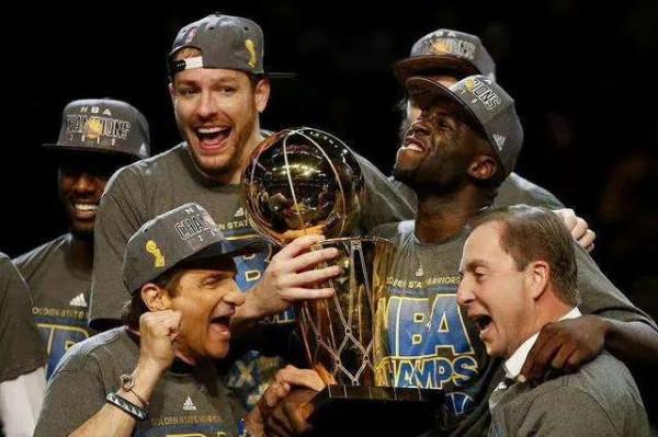 家世顯赫,迎娶網壇嬌妻!低調的“兩雙機器”大衛-李去哪了? 家世顯赫,迎娶網壇嬌妻!低調的“兩雙機器”大衛-李去哪了?