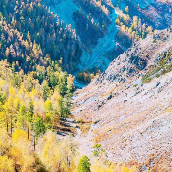 吐血整理！這10條精華自駕線路！每條線路沿途風景都無比驚豔