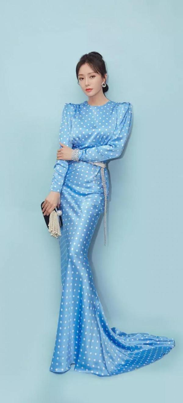 國色天香的秦嵐，好美好美