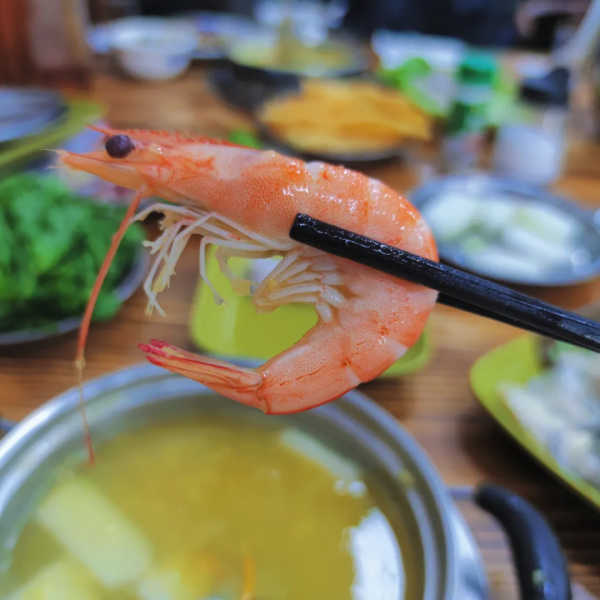 人均不過百！日日要排隊！這家與眾不同的火鍋店是什麼來頭