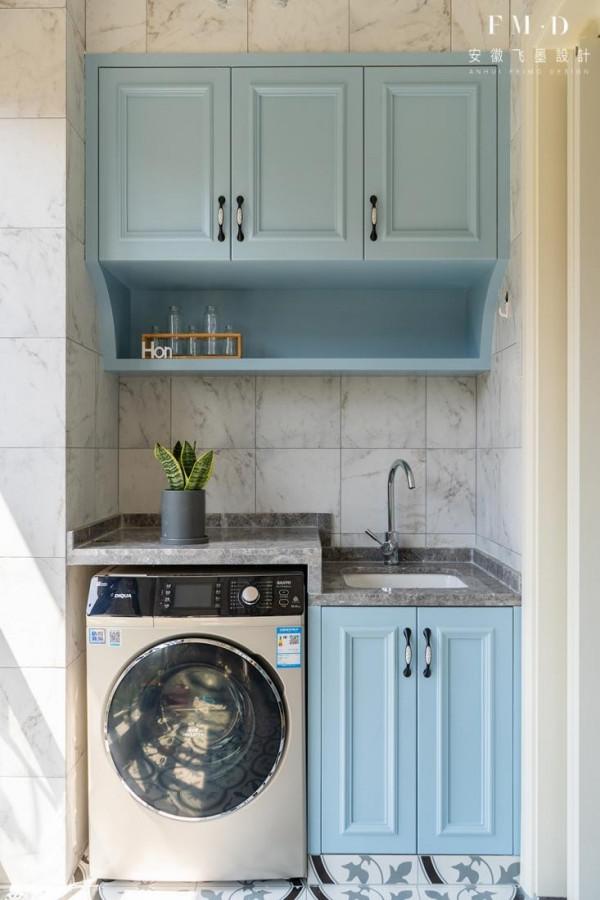 陽臺裝修的正確選擇,打個家政櫃塞洗衣機藏雜物,日後收納不後悔 陽臺裝修的正確選擇,打個家政櫃塞洗衣機藏雜物,日後收納不後悔