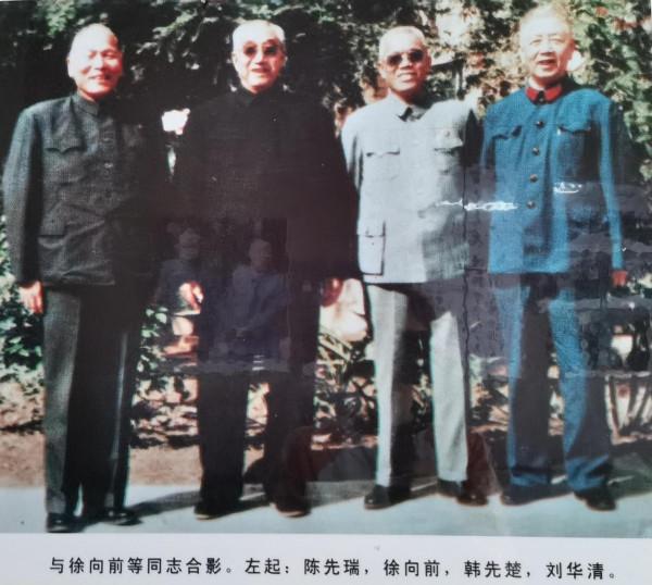 1988年,11位大軍區司令員同框,群雄薈萃之下誰能端坐C位? 1988年,11位大軍區司令員同框,群雄薈萃之下誰能端坐C位?