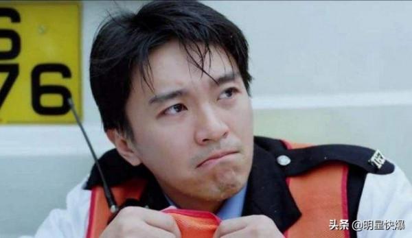 看星爺電影的人很多，評論卻很少，為什麼？