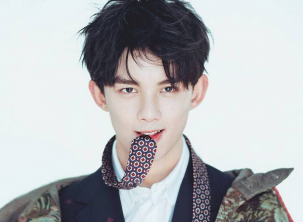 2個月內4位明星因工受傷，張傑摔成腰椎骨裂，羅雲熙被打到出血