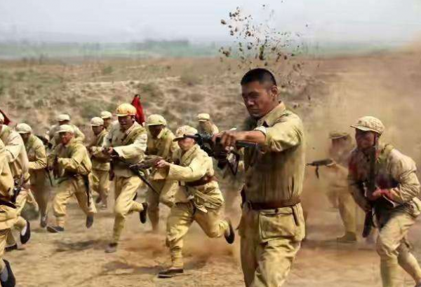 西南匪首“夜折香花”，被民兵斬斷三根手指，仍負隅頑抗