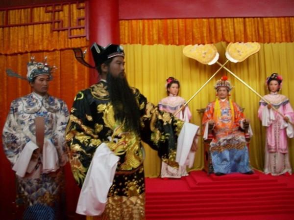 故事：新婚次日新娘自盡，包拯：把上聯貼街上，對出下聯者是兇手