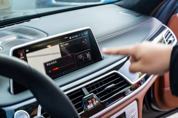 二手寶馬M760Li：取悅自己，一切盡在掌握