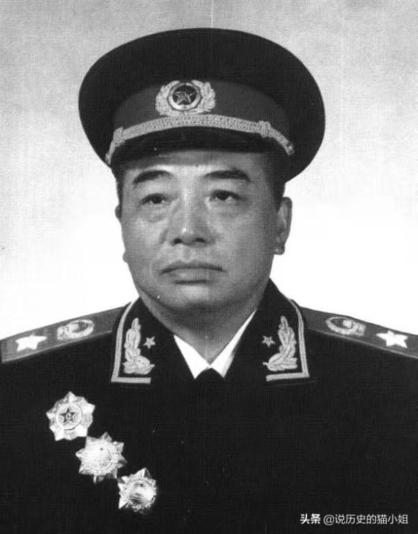 陳賡大將征戰一生，卻害怕一人，敬佩兩人，這三人是誰？