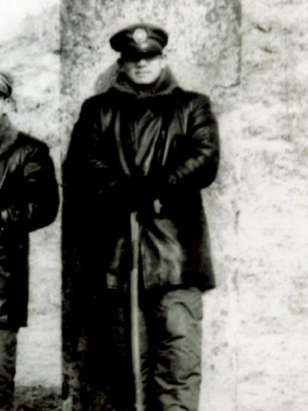 張靈甫：曾陷殺妻風波被唾罵，三段婚姻不幸福，42歲再娶17歲嬌妻