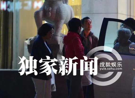 “圈中大姐大”和小鮮肉的瓜