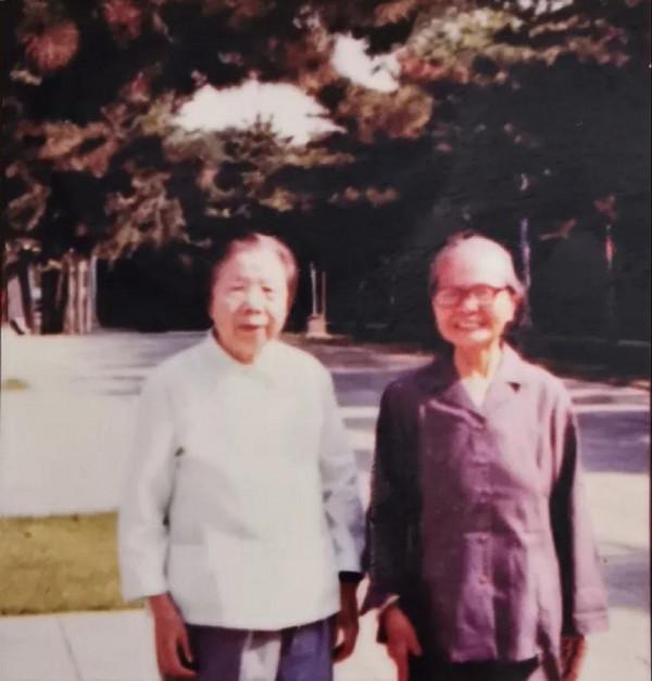 周恩來的假“妻子”，兩次被鄧穎超接見，鄧穎超：感謝你做的一切