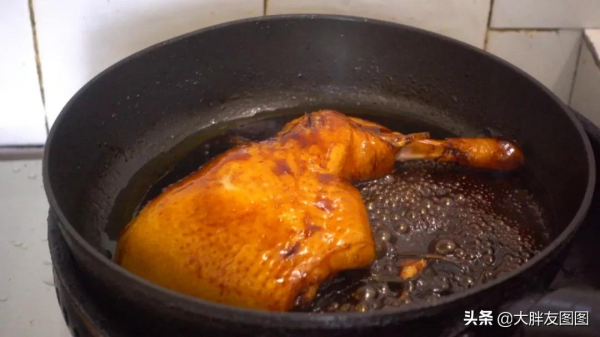 如何在家自制豉油雞?不要烤箱,爽滑鮮嫩,口水控制不住了 如何在家自制豉油雞?不要烤箱,爽滑鮮嫩,口水控制不住了