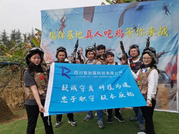 90後小夥：入駐一品威客平臺半個月，成功接到三個開發訂單