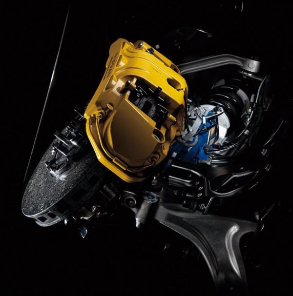 縫縫補補又三年,新款日產GT-R T-Spec版釋出! 縫縫補補又三年,新款日產GT-R T-Spec版釋出!