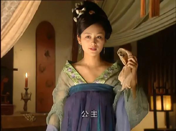 這叫古裝美人？是把觀眾當傻子嗎