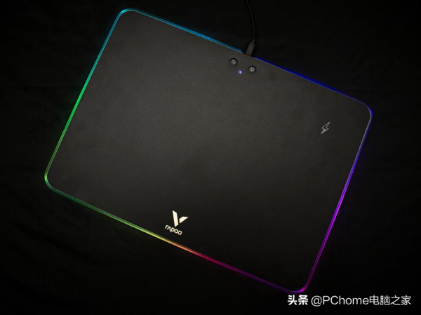 自帶炫酷燈效支援無線充電 雷柏V10 RGB滑鼠墊評測