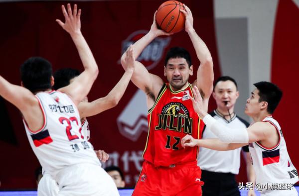 拒絕退役！CBA名將拿到頂薪合同，未來渴望重返遼寧男籃