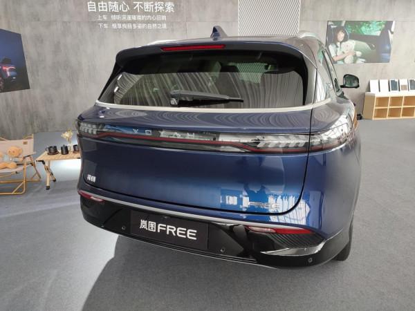 動力猛 操控佳 科技感強 嵐圖FREE純電版初體驗 動力猛 操控佳 科技感強 嵐圖FREE純電版初體驗