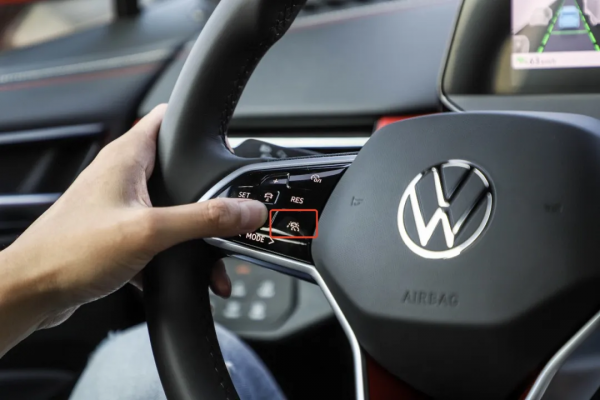 大廠發力很可怕!軸距2765mm空間越級,配超酷“黑科技” 大廠發力很可怕!軸距2765mm空間越級,配超酷“黑科技”