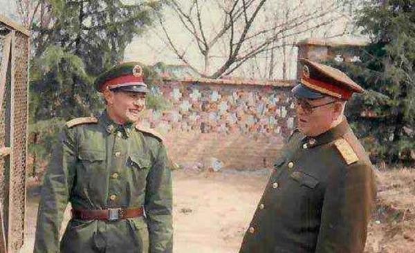 他曾任南京軍區司令、42軍軍長，和于永波上將是好搭檔，活到83歲
