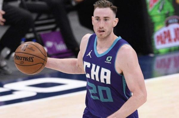 不浪費機會！盤點現役季後賽罰球最準的十大球星：庫裡僅排第二