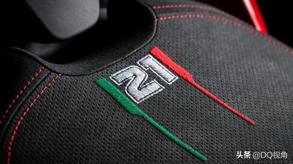 雅馬哈R系推6週年塗裝版,杜卡迪Panigale V2推出20週年冠軍版 雅馬哈R系推6週年塗裝版,杜卡迪Panigale V2推出20週年冠軍版